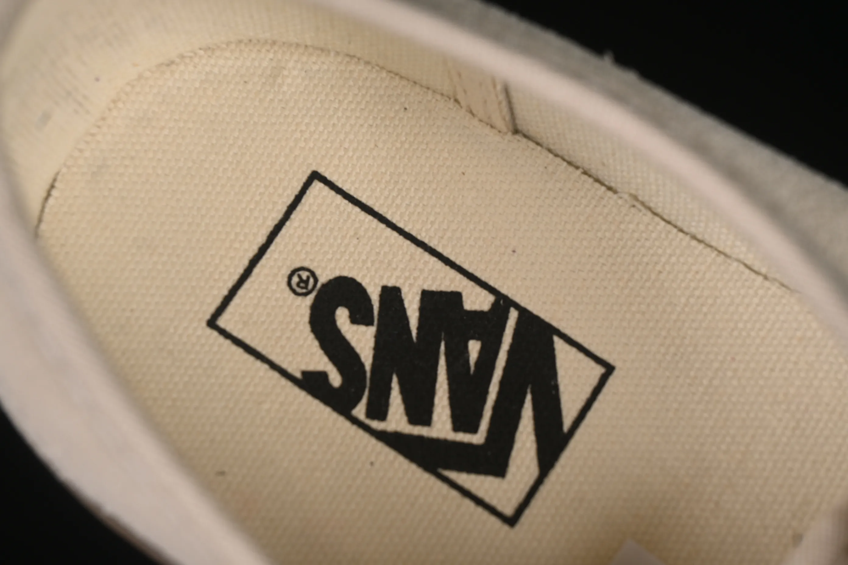 All categories Vans Vans series Vans Low Vans low top Vans Premium Authentic suede retro translucent raw rubber sole casual sneakers VN000CRQBYS